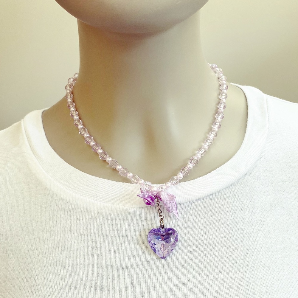 Purple & pearl bead heart pendant stretch necklace